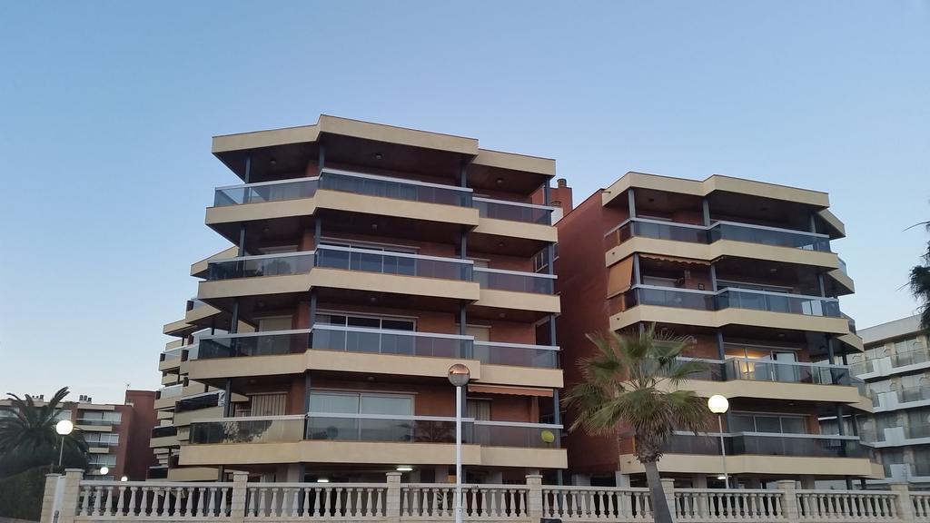 Apartamentos Alquihouse Vilafortuny Cambrils Exterior photo